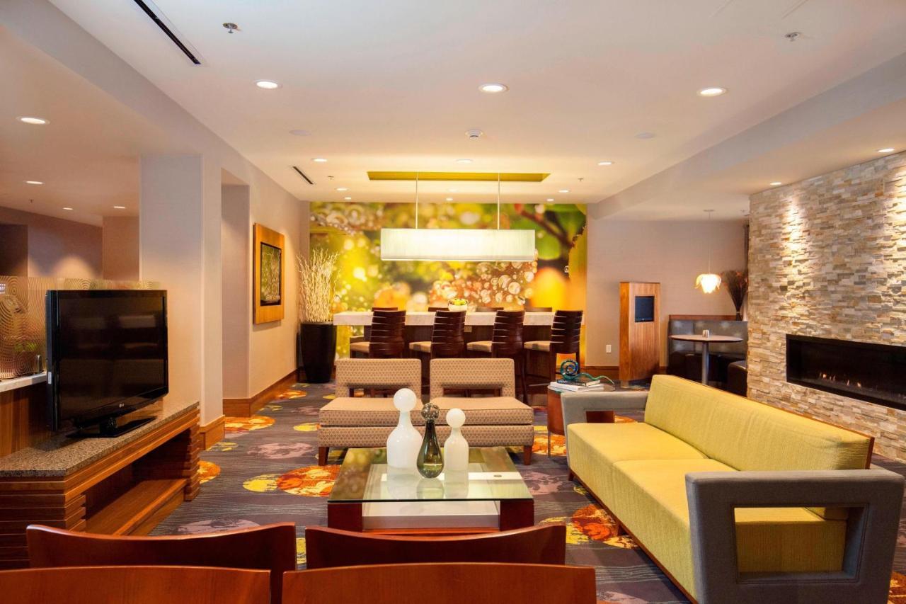 Courtyard By Marriott Ithaca Airport/University Esterno foto