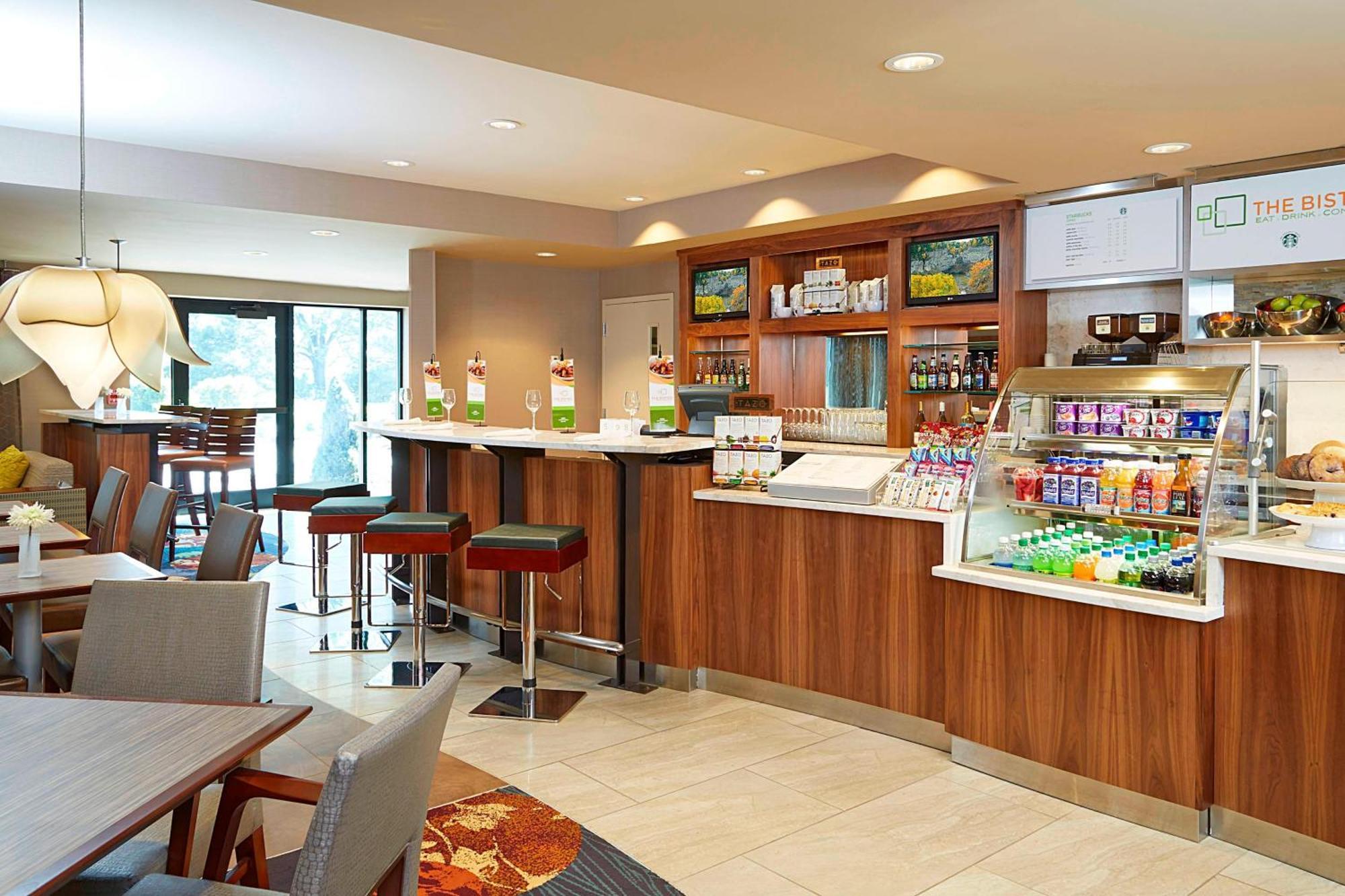 Courtyard By Marriott Ithaca Airport/University Esterno foto