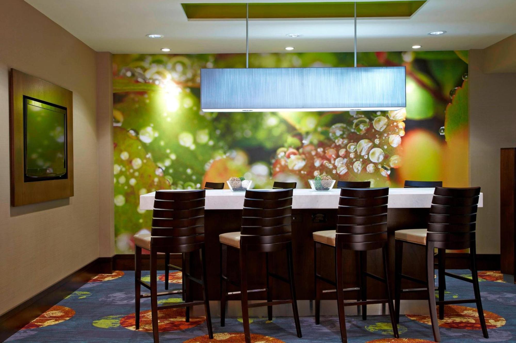 Courtyard By Marriott Ithaca Airport/University Esterno foto