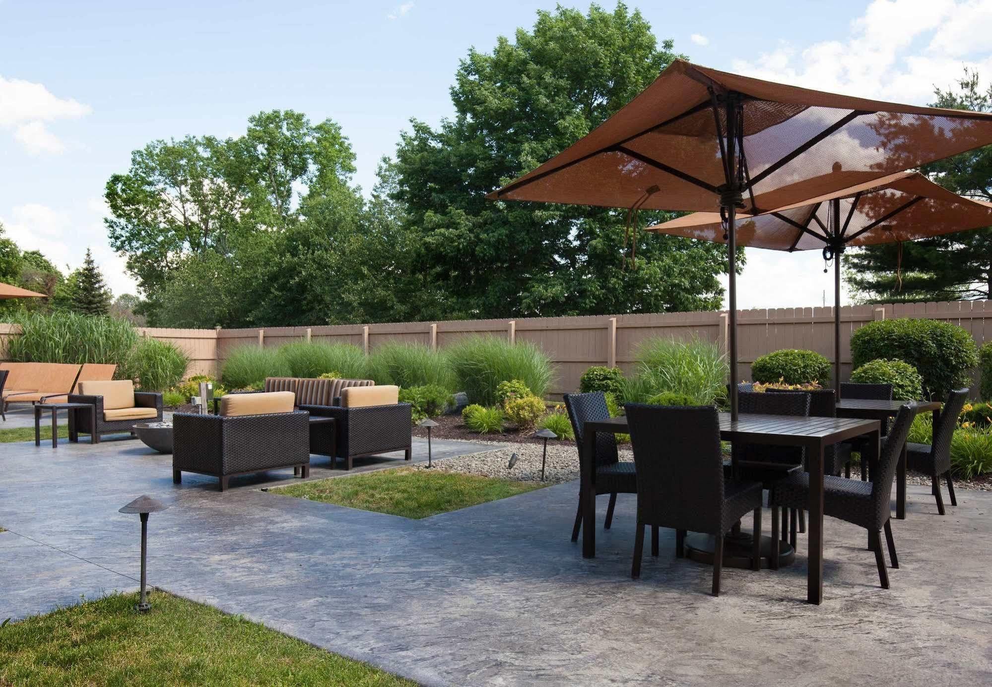 Courtyard By Marriott Ithaca Airport/University Esterno foto